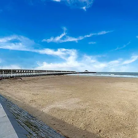 アパート Seafront Close To The Casino ブランケンベルヘ