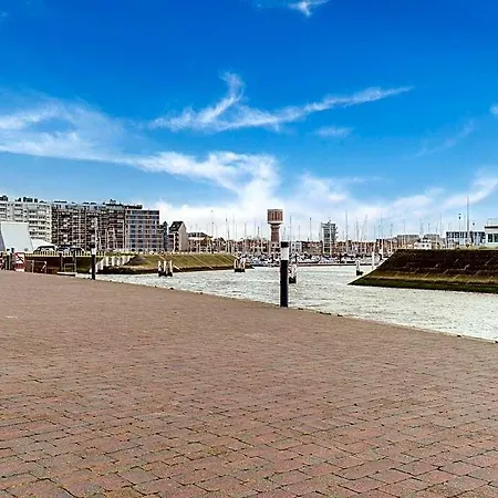 Seafront Close To The Casino * ブランケンベルヘ